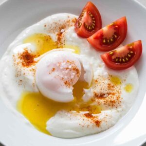 Easy Turkish Eggs (Cilbir)