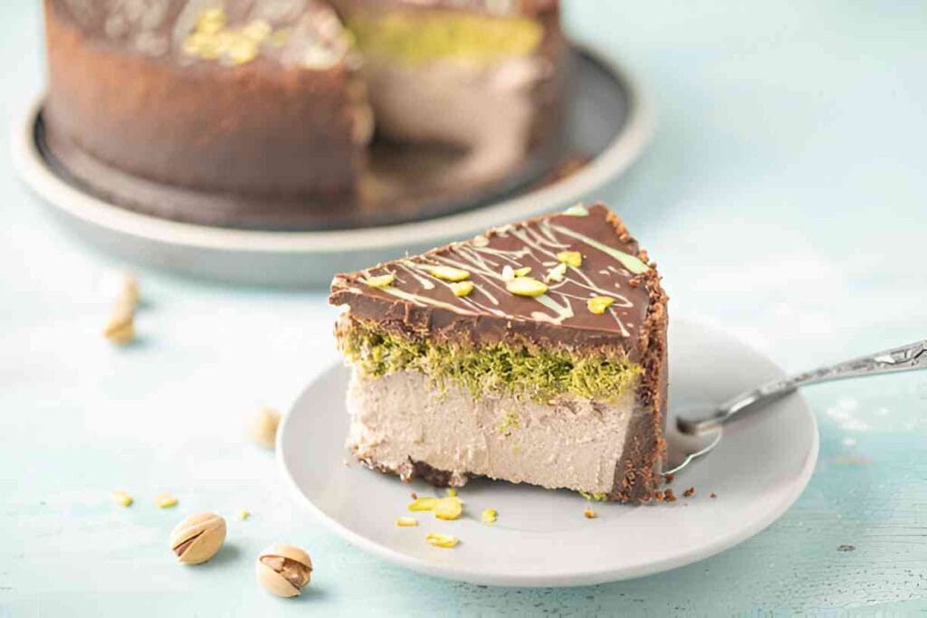 Dubai Chocolate Cheesecake Bars